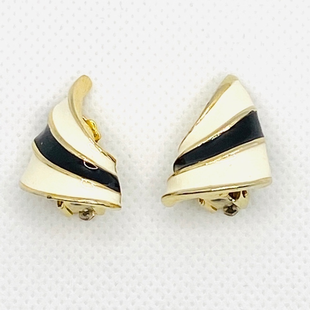 Vintage Clip Ons Earrings Enamel Design